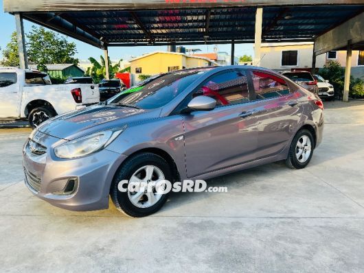 Hyundai Accent Carros en venta