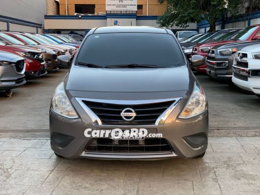 Nissan Versa Carros en venta