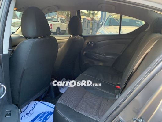 Nissan Versa Carros en venta