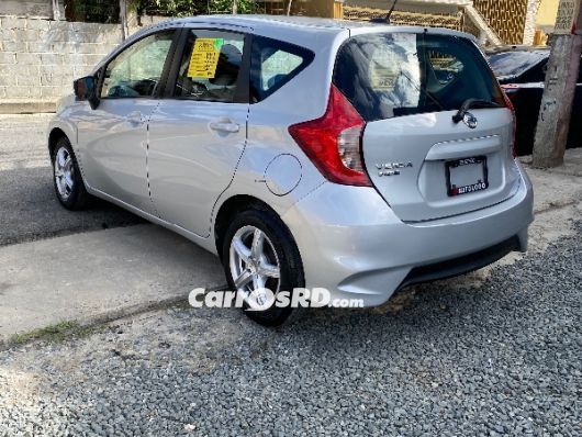Nissan Versa Note Carros en venta