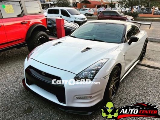 Nissan GT-R Coupe en venta