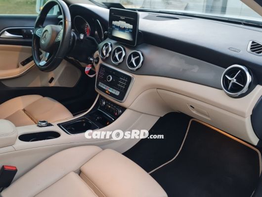 Mercedes-Benz Clase GLA Carros en venta