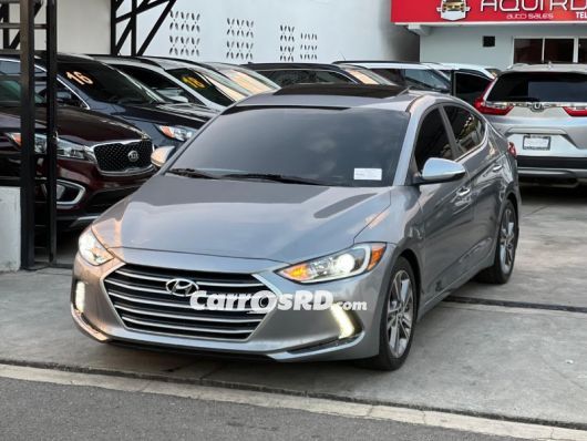 Hyundai Elantra Carros en venta
