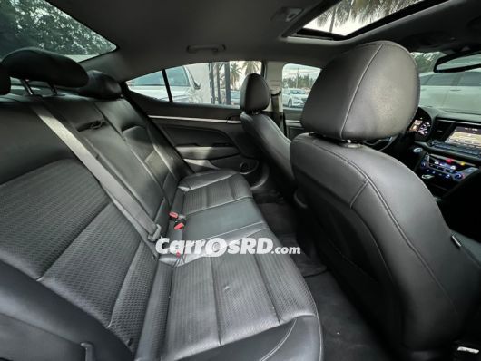 Hyundai Elantra Carros en venta