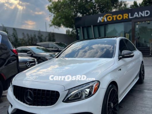 Mercedes-Benz Clase C Carros en venta