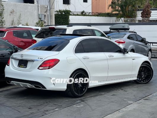 Mercedes-Benz Clase C Carros en venta