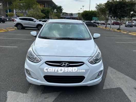 Hyundai Accent Carros en venta