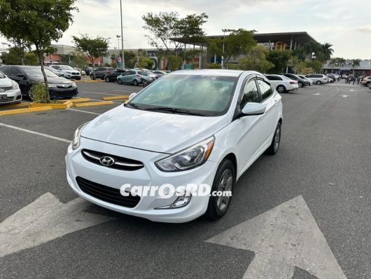 Hyundai Accent Carros en venta