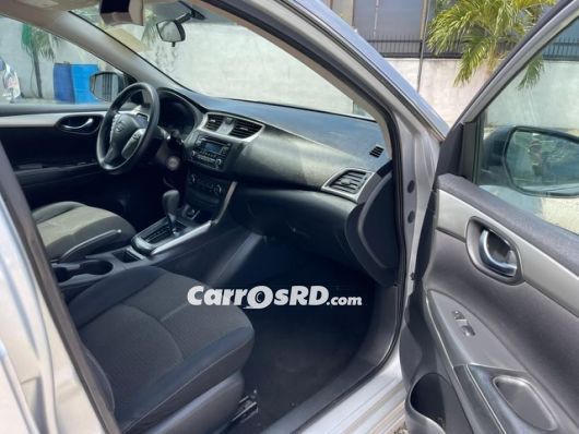 Nissan Sentra Carros en venta