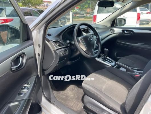 Nissan Sentra Carros en venta