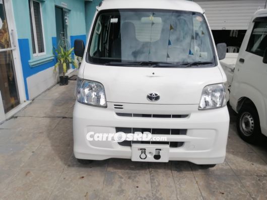 Toyota Pixis Minivan en venta