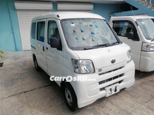 Toyota Pixis Minivan en venta