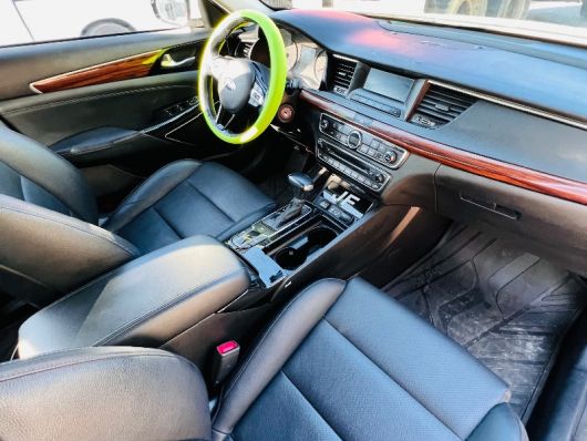 Kia K7 Prestige