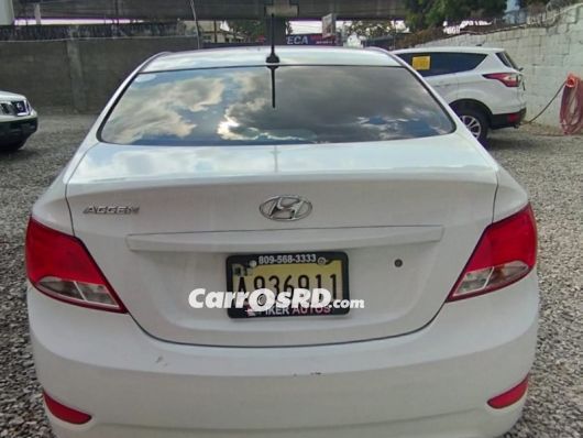 Hyundai Accent Carros en venta