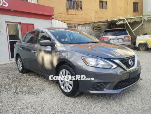 Nissan Sentra Carros en venta