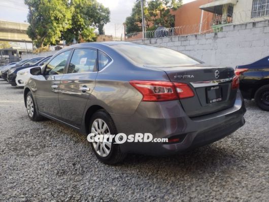 Nissan Sentra Carros en venta