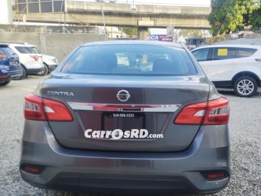 Nissan Sentra Carros en venta