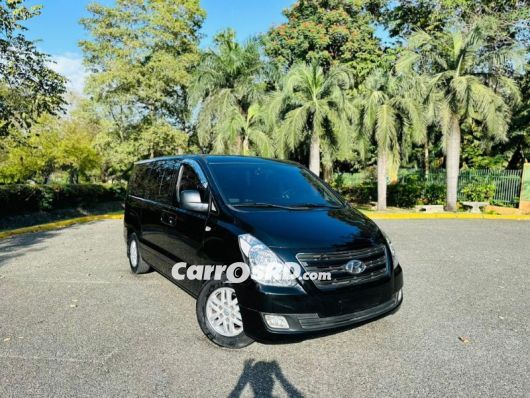 Hyundai Grand Starex Minivan en venta