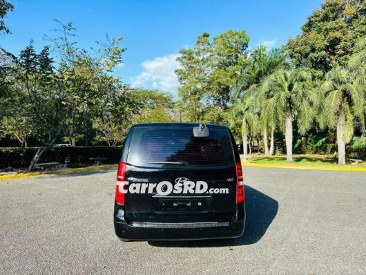 Hyundai Grand Starex Minivan en venta