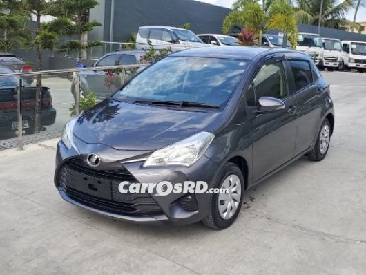 Toyota Vitz Carros en venta