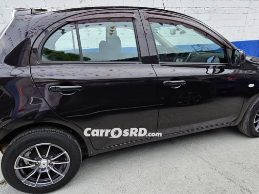 Nissan March Carros en venta