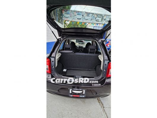 Nissan March Carros en venta