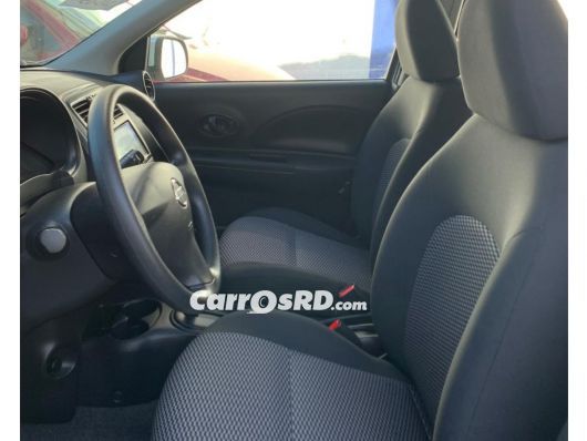 Nissan March Carros en venta