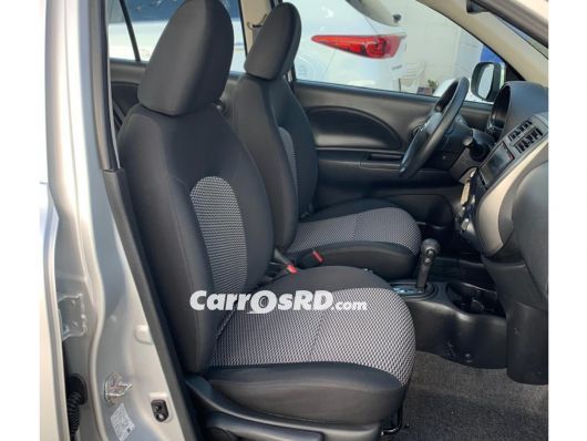 Nissan March Carros en venta