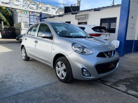 Nissan March Básico en venta
