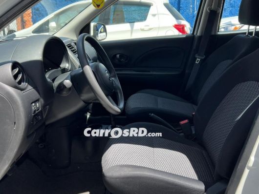 Nissan March Carros en venta