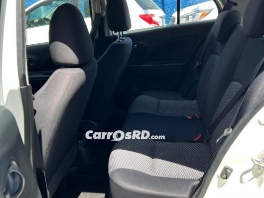 Nissan March Carros en venta