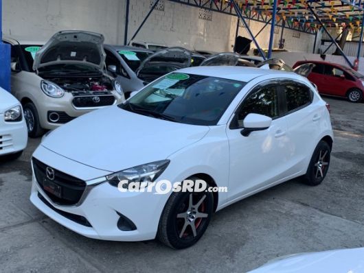 Mazda Demio Hatchback en venta