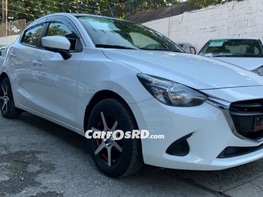 Mazda Demio Hatchback en venta