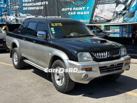 Mitsubishi L200 Camioneta en venta