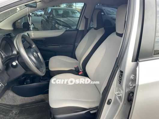 Toyota Vitz Hatchback en venta