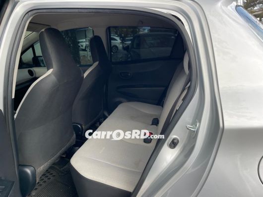 Toyota Vitz Hatchback en venta