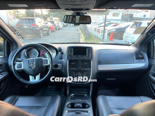 Dodge Grand Caravan Minivan en venta