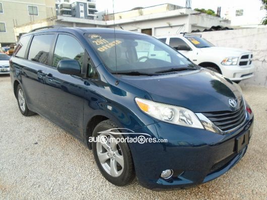 Toyota Sienna Minivan en venta