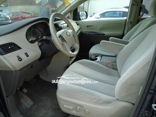 Toyota Sienna Minivan en venta