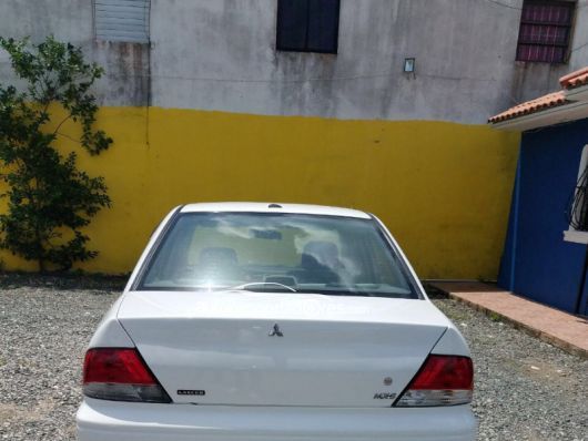 Mitsubishi Lancer Carros en venta