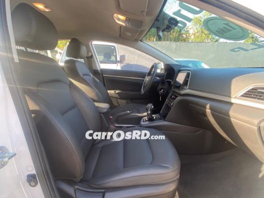 Hyundai Avante Carros en venta