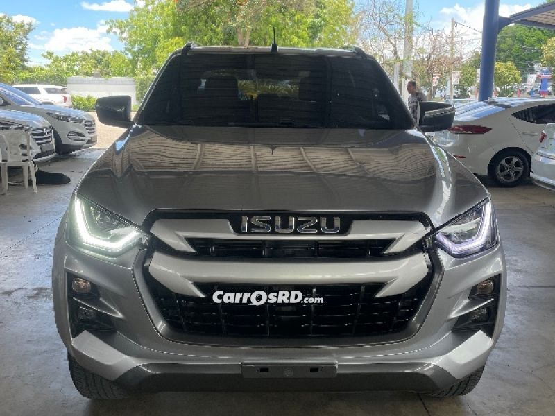 Isuzu