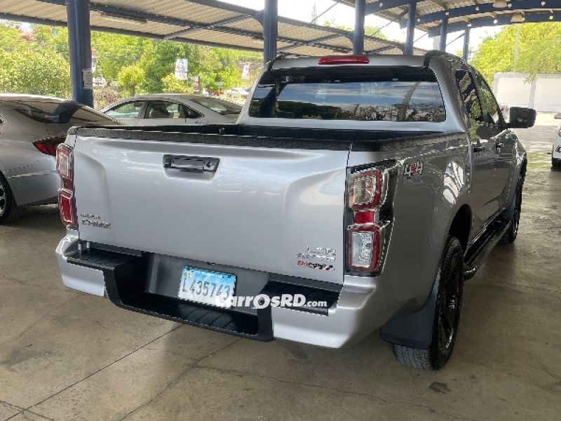 Isuzu