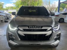 Isuzu