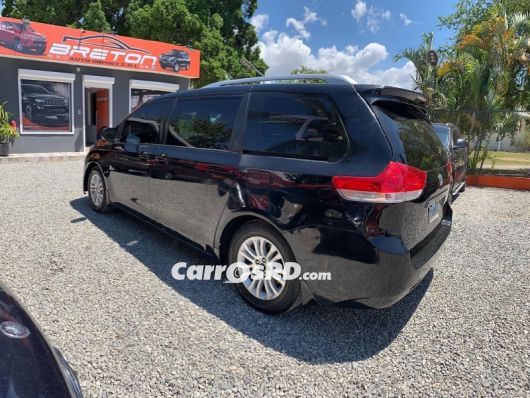 Toyota Sienna Minivan en venta