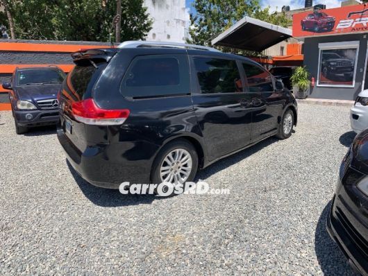Toyota Sienna Minivan en venta