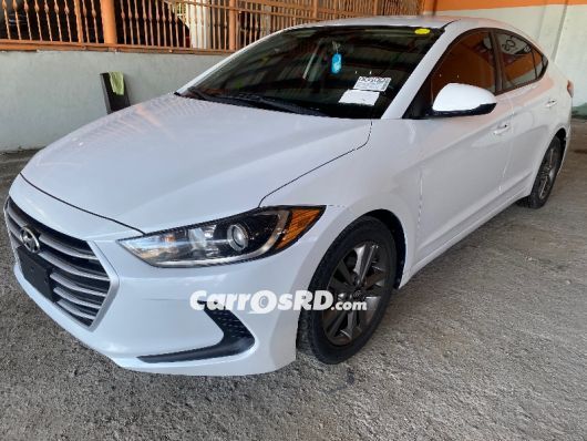 Hyundai Elantra Carros en venta