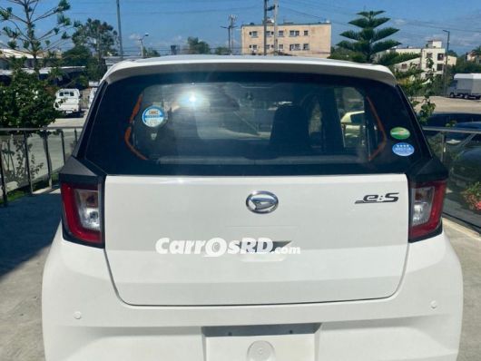 Daihatsu Mira Hatchback en venta