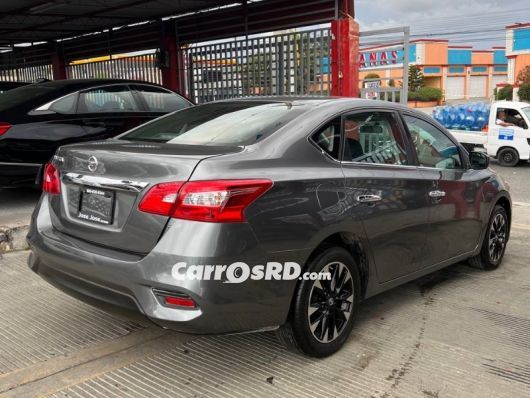 Nissan Sentra Carros en venta