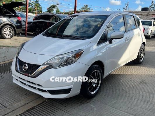 Nissan Versa Note Hatchback en venta